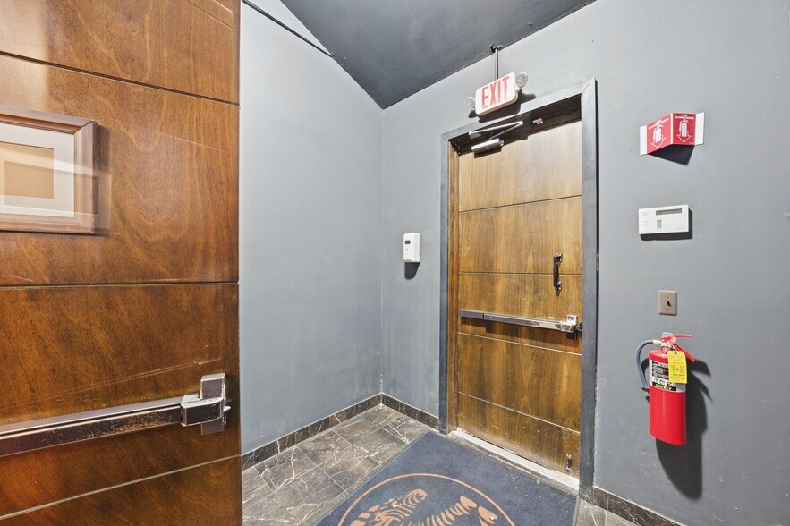 More Photos Of 238 Highway 34, Old Bridge Storefront Retail Residential For Sale