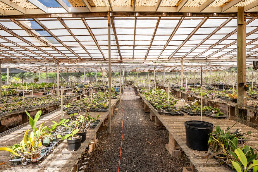 More Photos Of 86-347 Halona Rd, Waianae Contractor Storage Yard For Sale