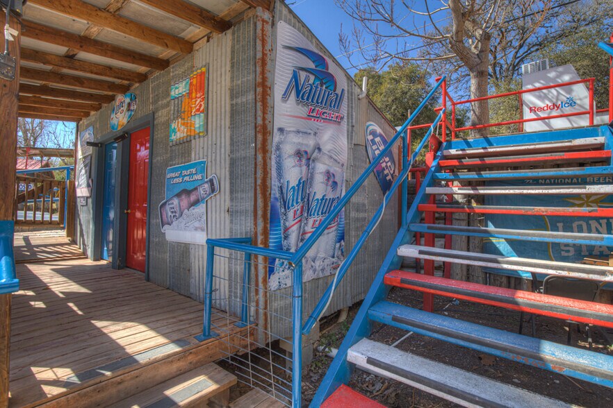 More Photos Of 7367 River Rd, New Braunfels Lodge Meeting Hall For Sale