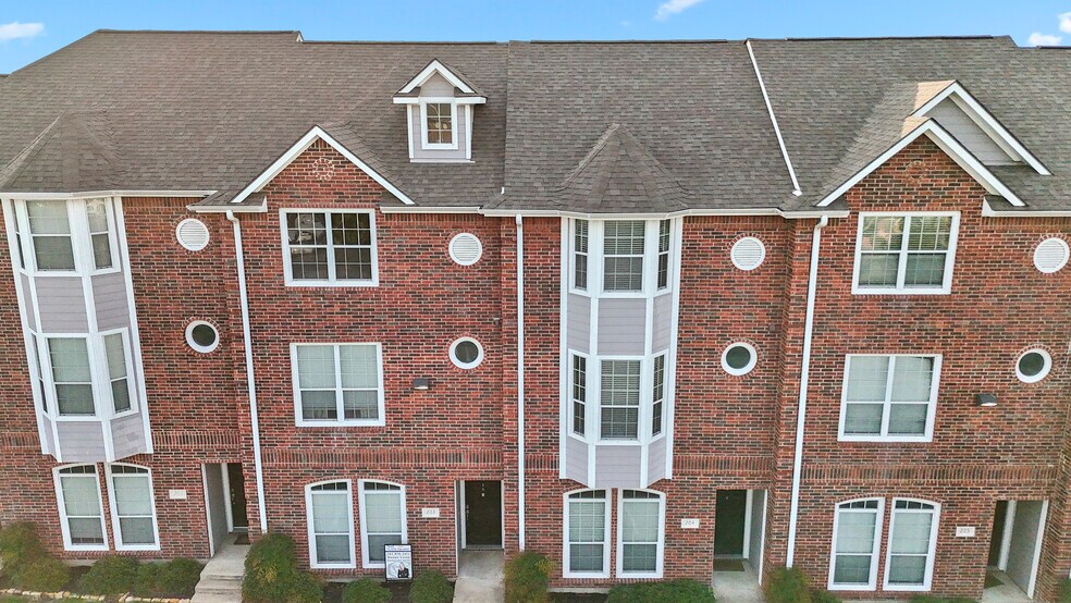 More Photos Of 1198 Jones Butler Rd, College Station Apartments For Sale