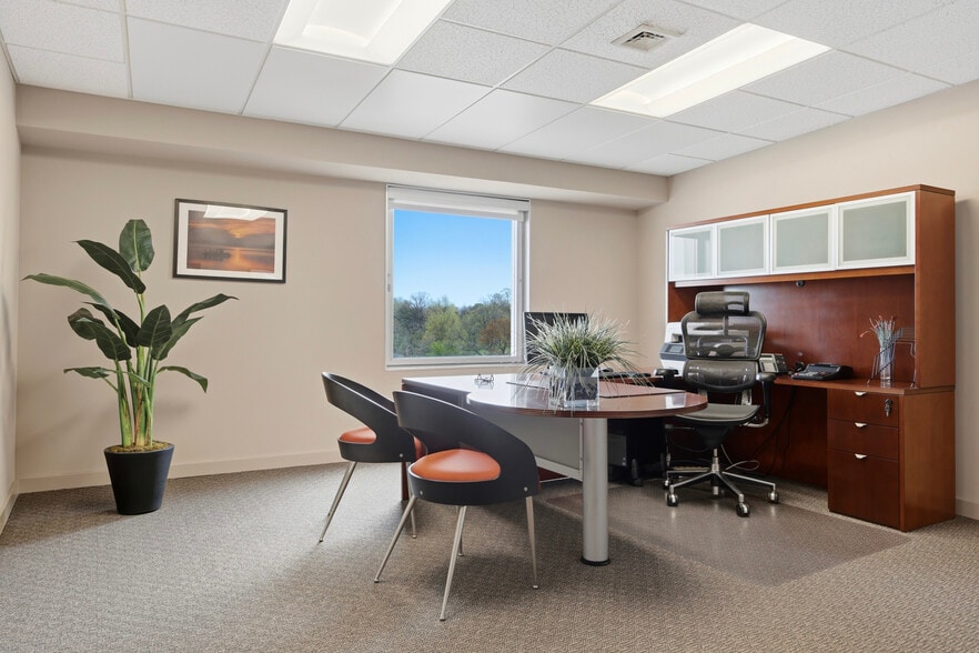 More Photos Of 261 Old York Rd, Jenkintown Medical For Lease
