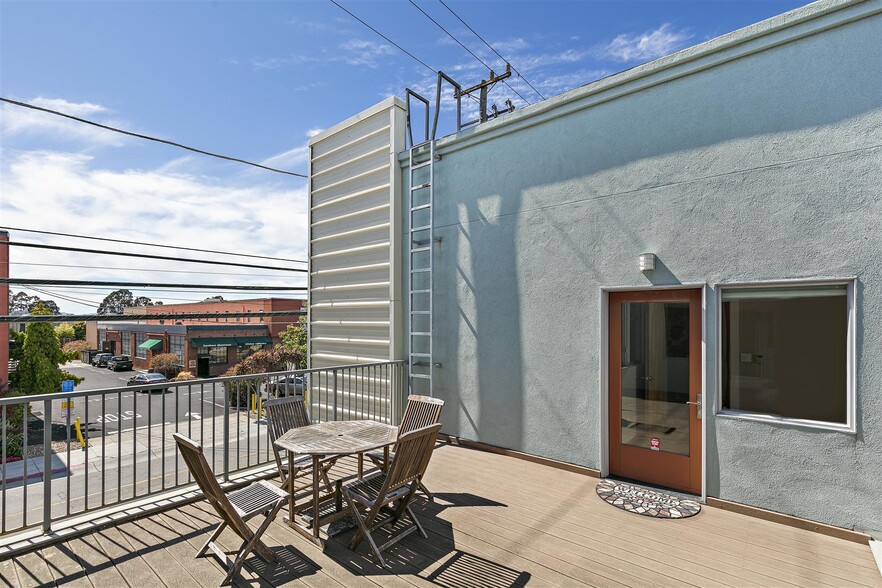 More Photos Of 2831-2849 7th St, Berkeley Office For Lease