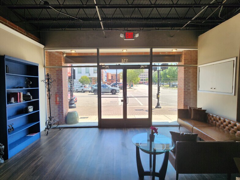 More Photos Of 124 Gillespie St, Fayetteville Office For Lease