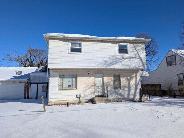 More Photos Of 8372 N Saginaw Rd, Mount Morris Restaurant For Sale