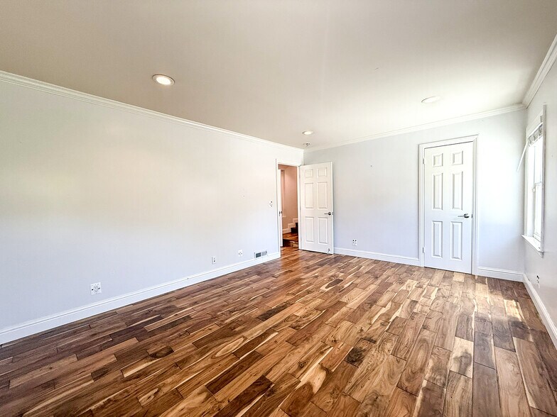 More Photos Of 1257 Magnolia St, San Carlos Land For Sale