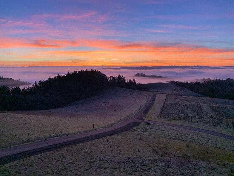 More Photos Of 10660 SW Youngberg Hill Rd, Mcminnville Hotel For Sale