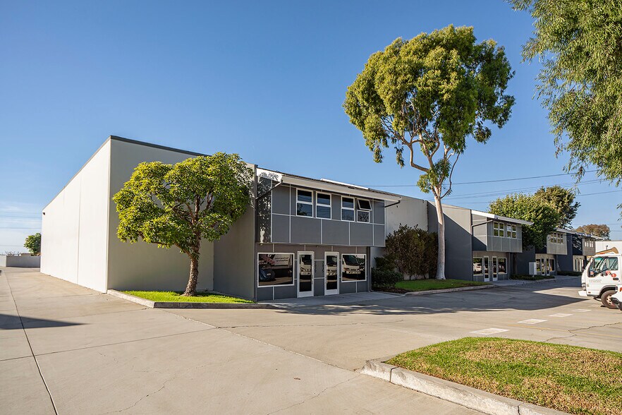 More Photos Of 2853 Gundry Ave, Signal Hill Warehouse For Sale