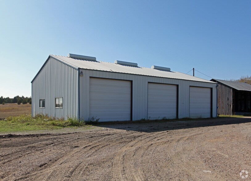 More Photos Of 420 E Audie Murphy Pky, Farmersville Warehouse For Sale
