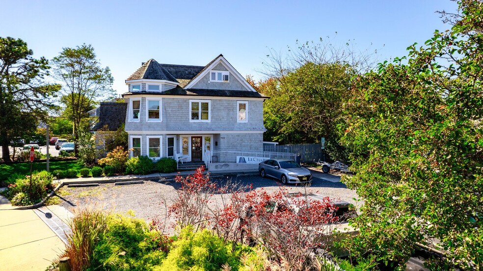 More Photos Of 704 Howe St, Point Pleasant Office For Sale