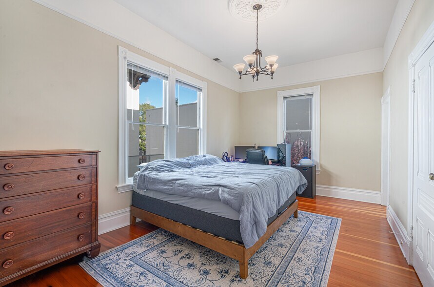 More Photos Of 418 Humboldt St, Santa Rosa Apartments For Sale