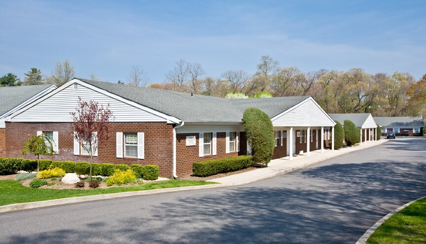 More Photos Of 329 Middle Country Rd, Smithtown Medical For Lease