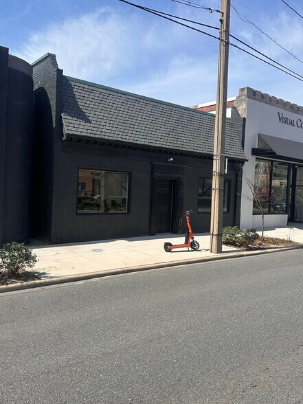 More Photos Of 3123 W Broad St, Richmond Office For Sale