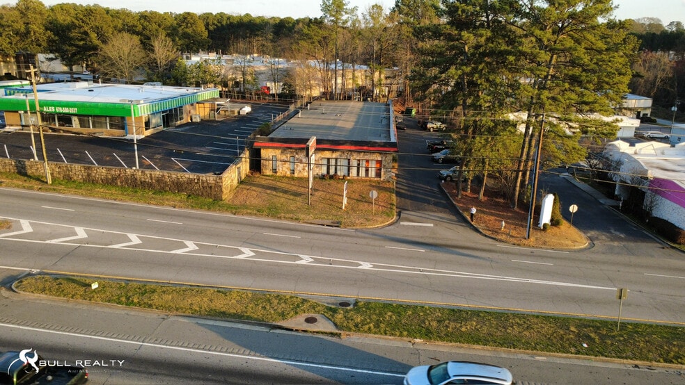 More Photos Of 6483 Peachtree Industrial Blvd, Atlanta General Retail For Sale