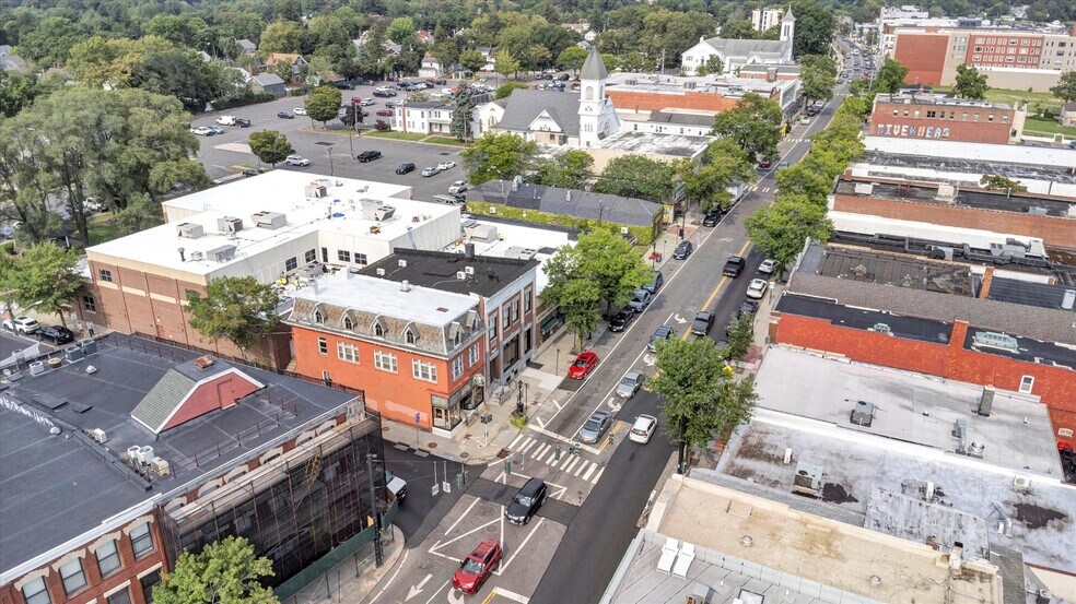 More Photos Of 4 E Main St, Riverhead Storefront Retail Office For Sale