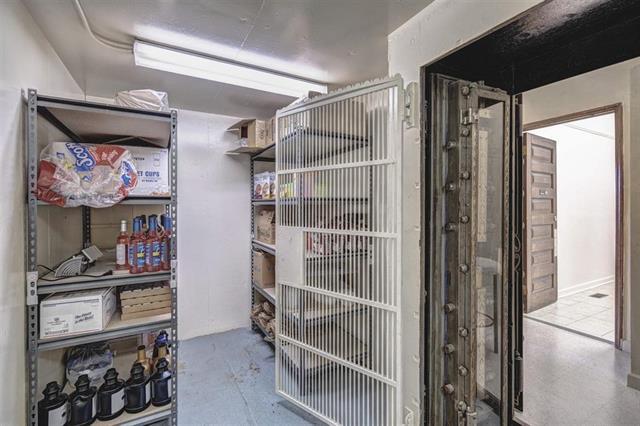 More Photos Of 301 W Main St, Radford Apartments For Sale