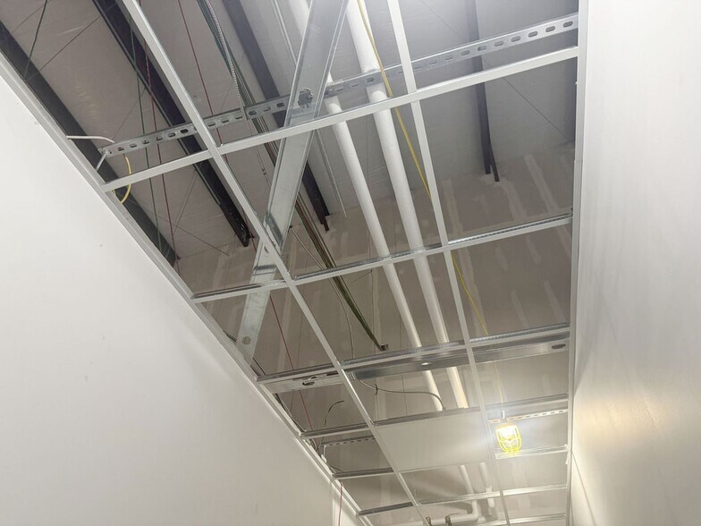 More Photos Of 369 Enterprise Dr, Batesville Industrial For Sale