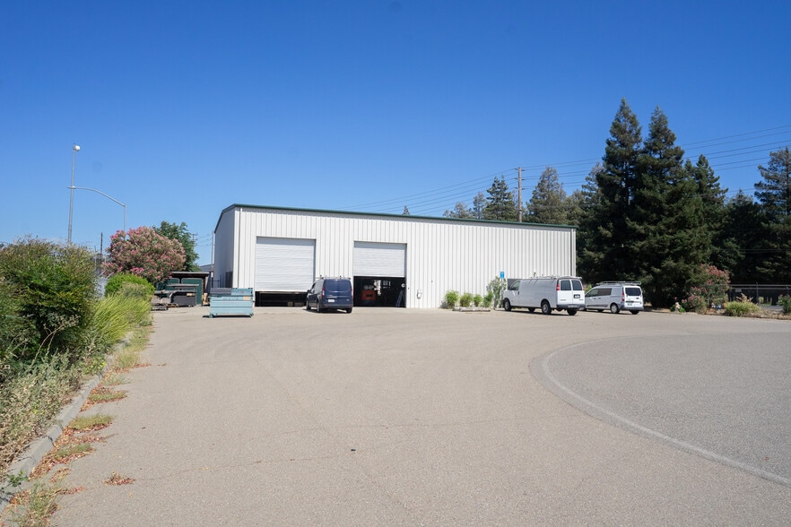 More Photos Of 800 S Stockton Ave, Ripon Warehouse For Sale