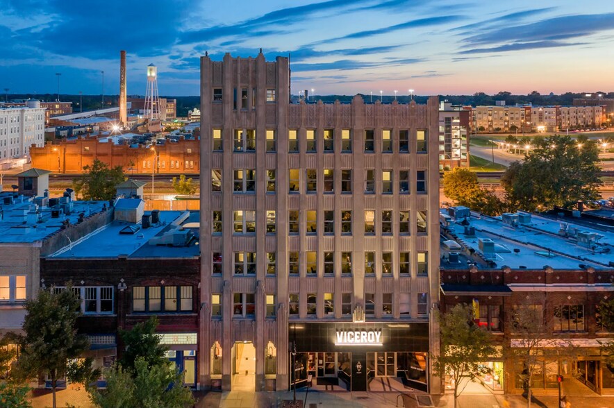 More Photos Of 331-335 W Main St, Durham Office For Lease