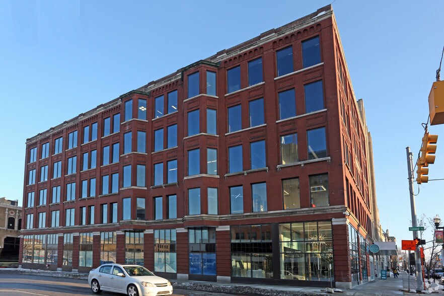 Primary Photo Of 601 S Saginaw St, Flint Office For Lease
