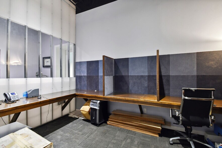 More Photos Of 3330 W Cypress St, Tampa Office For Sale