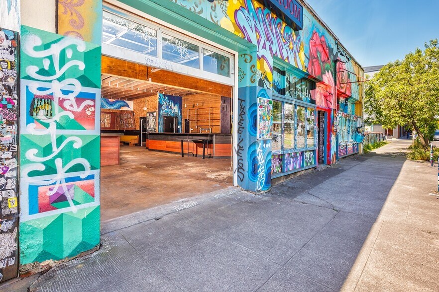 More Photos Of 2314 NE Alberta St, Portland Freestanding For Lease