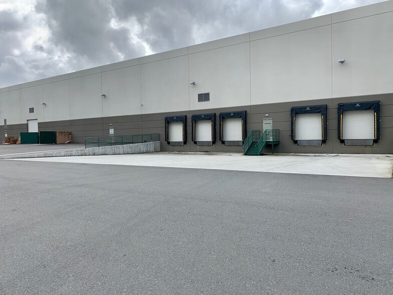 More Photos Of 1470 Cader Ln, Petaluma Warehouse For Sale