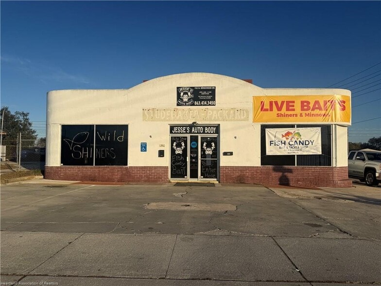 Primary Photo Of 702 N Ridgewood Dr, Sebring General Retail For Sale