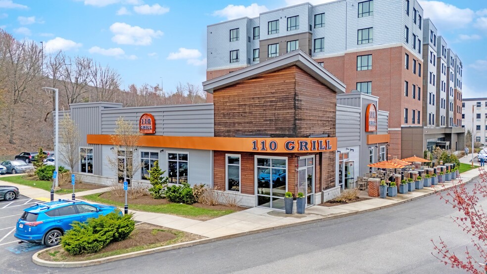 More Photos Of 170 Forbes Rd, Braintree Restaurant For Sale