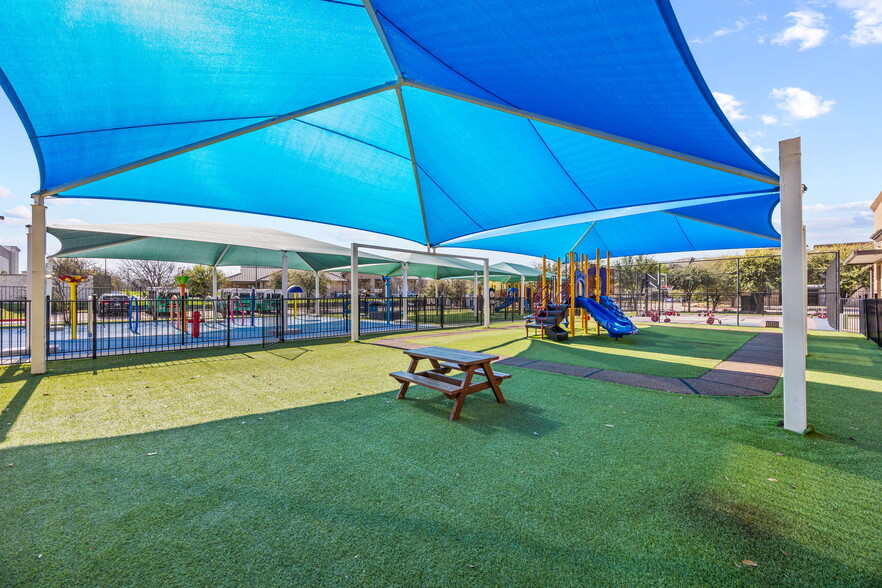 More Photos Of 1507 W Hebron Pky, Carrollton Schools For Sale