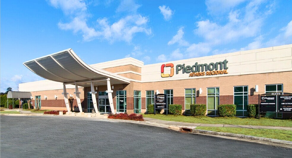 Primary Photo Of 930 Franklin Springs St, Royston Healthcare For Lease