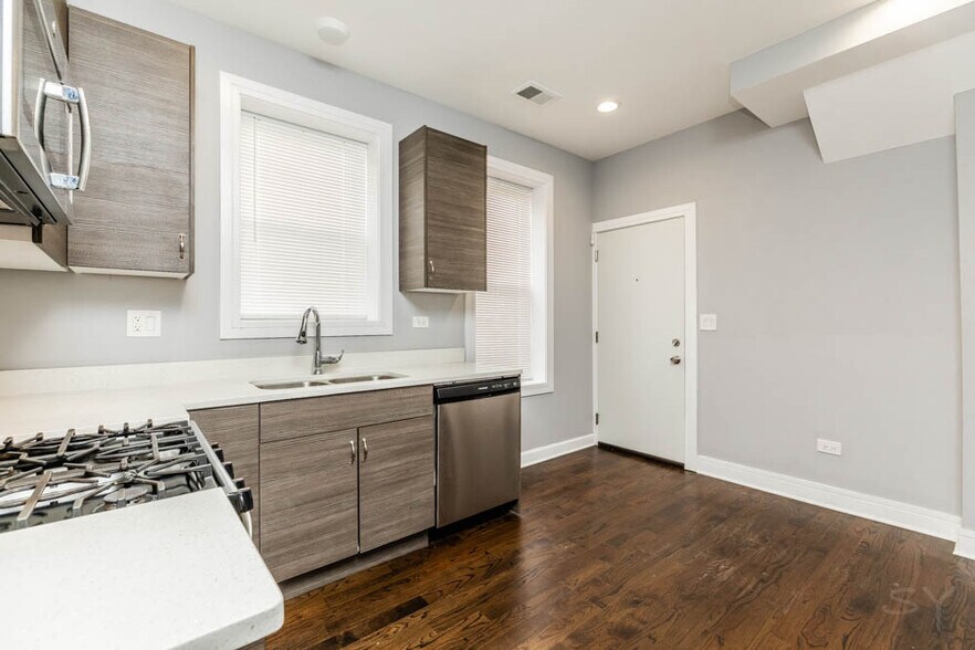More Photos Of 2353 W 18th Pl, Chicago Apartments For Sale