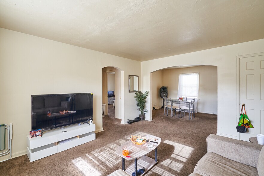 More Photos Of 1581-1589 Coventry Rd, Cleveland Multifamily For Sale