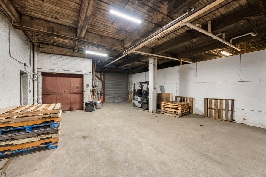 More Photos Of 115 E Kinney St, Newark Warehouse For Sale