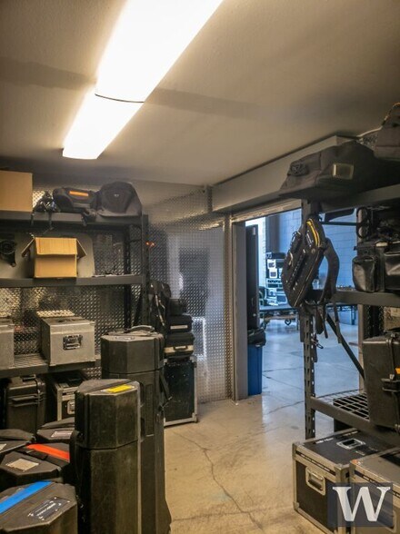 More Photos Of 13428 Beach Ave, Marina Del Rey Warehouse For Lease