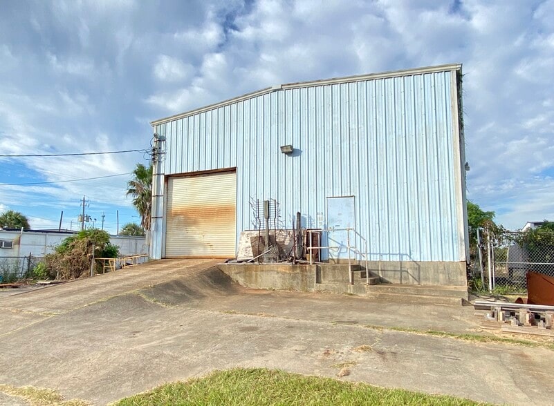 More Photos Of 315 31st St, Galveston Warehouse For Sale