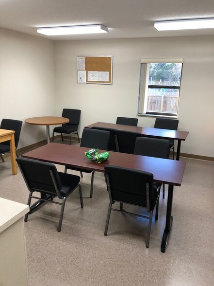 More Photos Of 506-508 Houston Ave NW, Live Oak Office For Sale