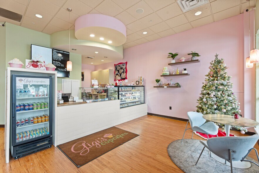 More Photos Of 203-205 S Stratford Rd, Winston-Salem Freestanding For Lease