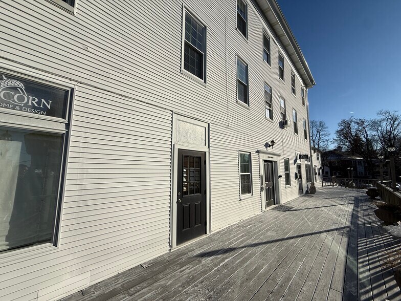 More Photos Of 8-10 Essex St, Andover Storefront Retail Office For Lease