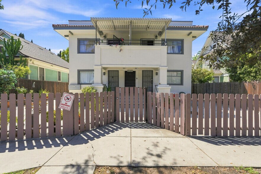 More Photos Of 943-949 Chestnut Ave, Long Beach Apartments For Sale
