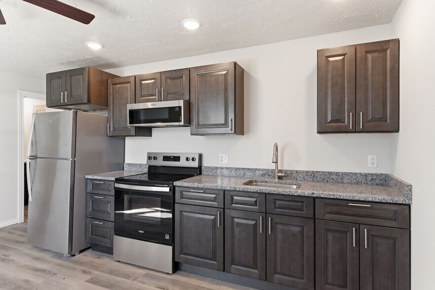 More Photos Of 301 Mount Vernon Blvd, Mount Vernon Apartments For Sale