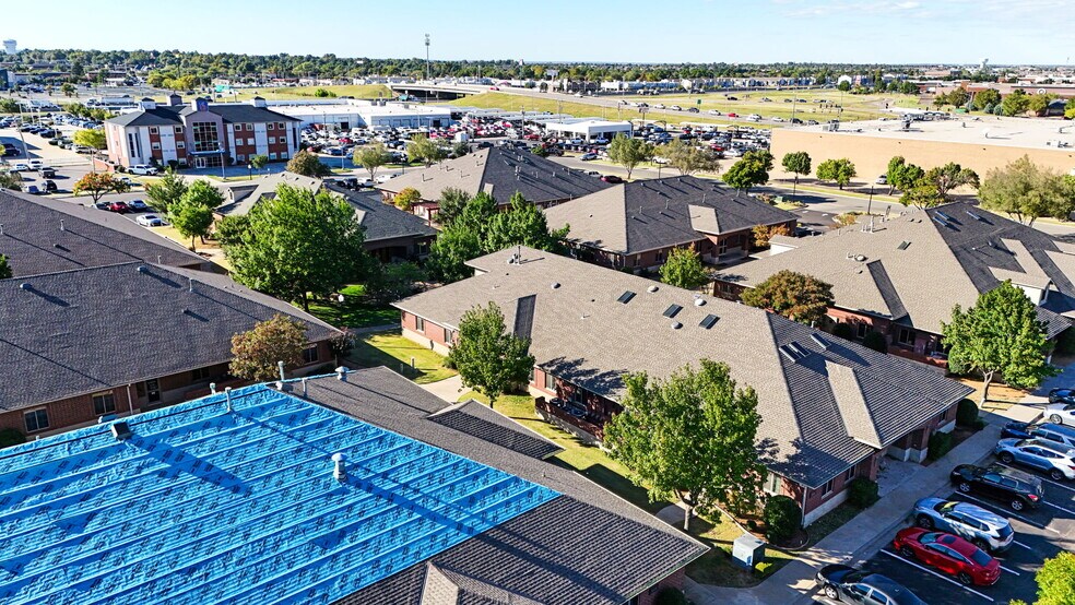 More Photos Of 1006 24th Ave NW, Norman Office For Sale