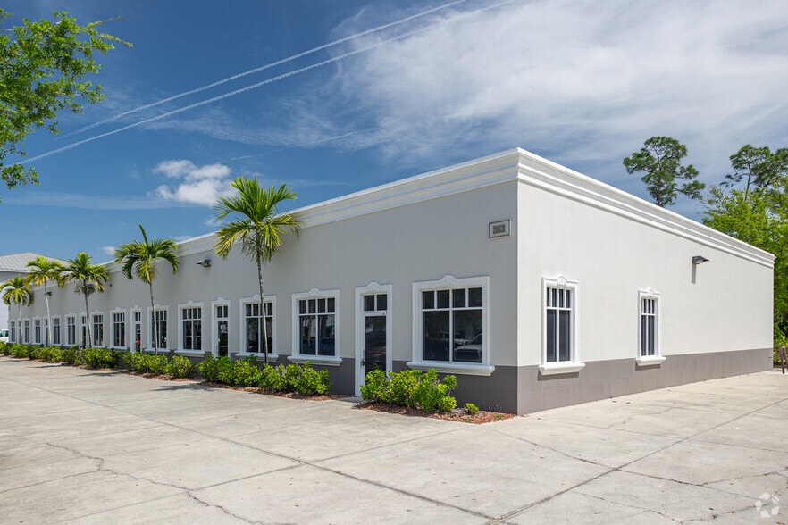 More Photos Of 28631 N Diesel Dr, Bonita Springs Light Manufacturing For Lease