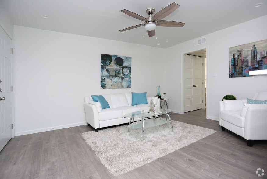 More Photos Of 5005 San Jacinto St, Dallas Apartments For Sale