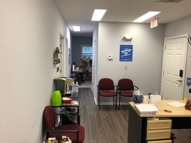 More Photos Of 722 Grant St, Herndon Medical For Sale