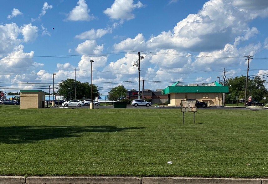 More Photos Of 1390 Blackwood Clementon Rd, Clementon Freestanding For Sale