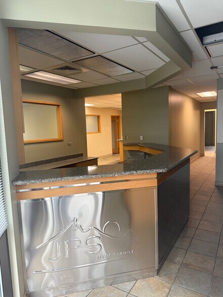 More Photos Of 201 E 54th Ave, Anchorage Office For Lease