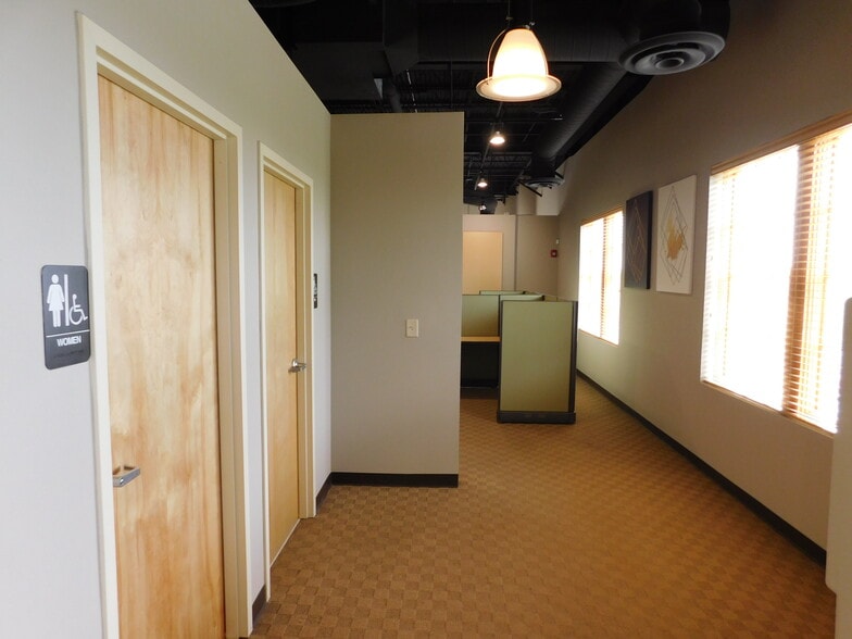 More Photos Of 350 Town Center Ave, Suwanee Office For Lease