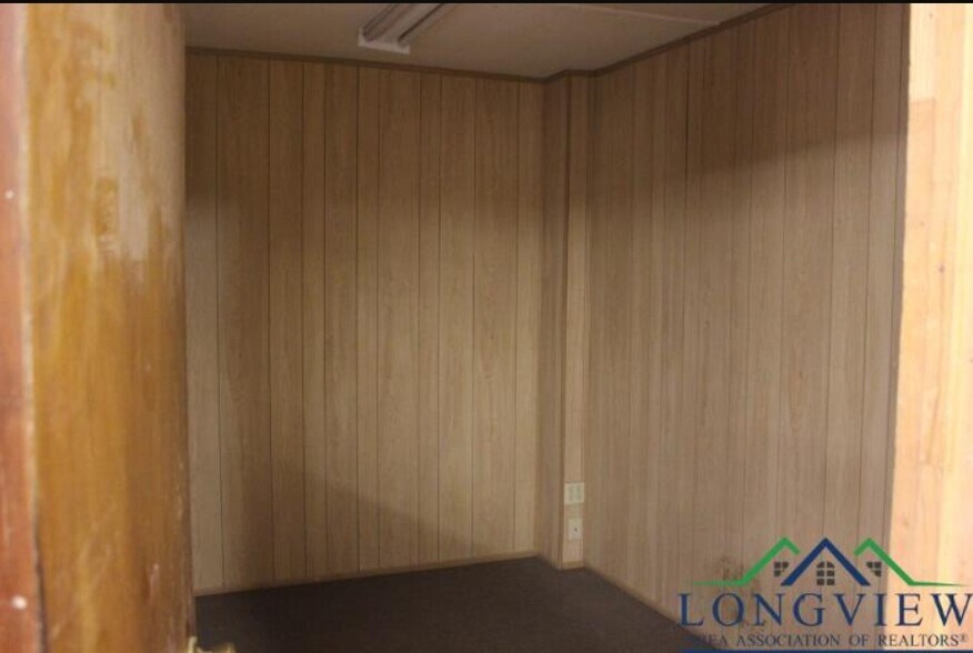 More Photos Of 8048 Hwy 729, Jefferson Warehouse For Sale