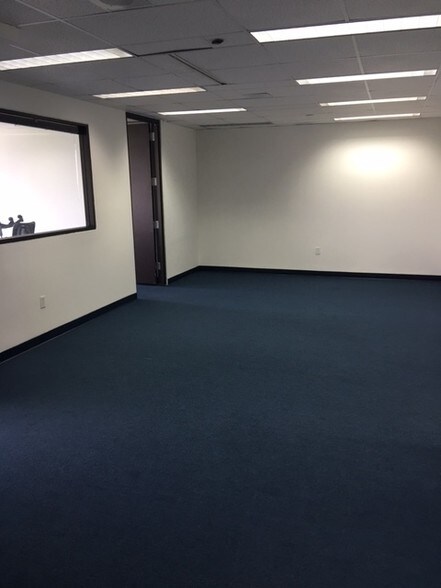 More Photos Of 6355 NW 36th St, Miami Loft Creative Space For Lease