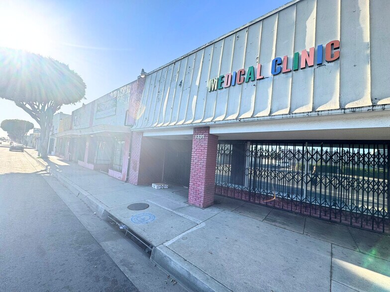 More Photos Of 1331 E Compton Blvd, Compton Storefront For Lease